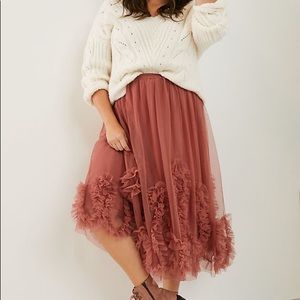 ANTHROPOLOGIE RUFFLED TULLE MIDI SKIRT